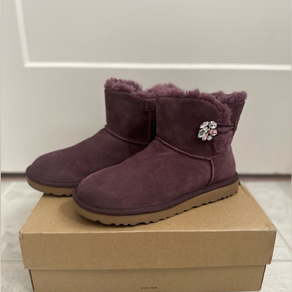 UGG low boots